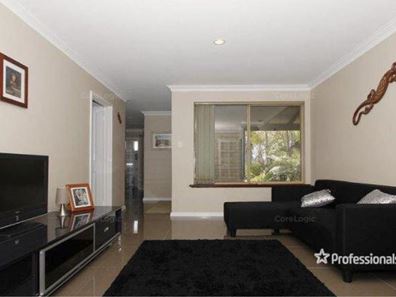 8 Hazelwood Ramble, Ballajura WA 6066