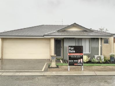 9/11 Hazlett Way, Canning Vale WA 6155