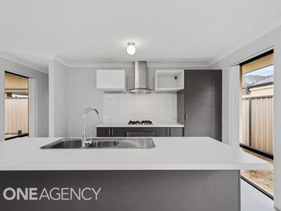 2 Warrilow Loop, Canning Vale WA 6155