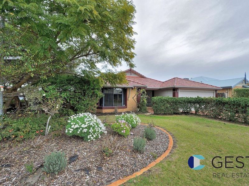 12 MOUNT HOUSE WAY, Ellenbrook
