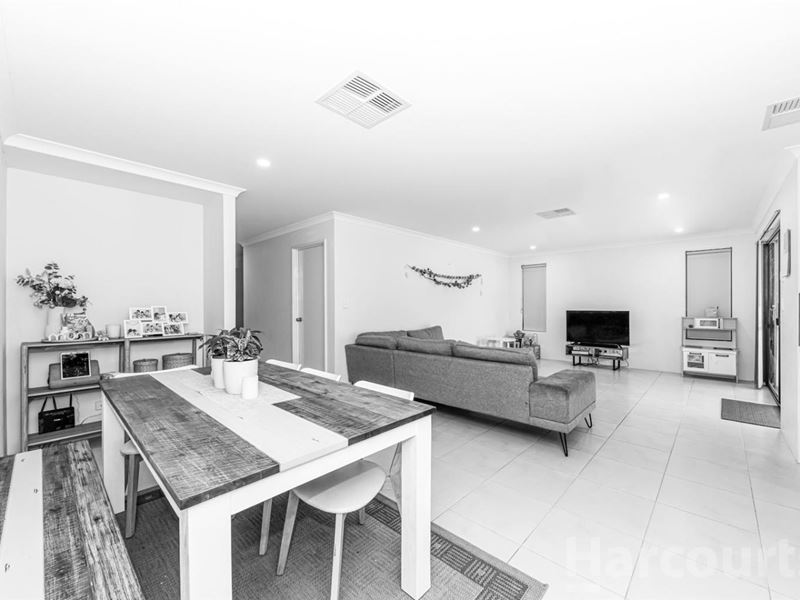 1/4 Fifth Avenue, Mandurah