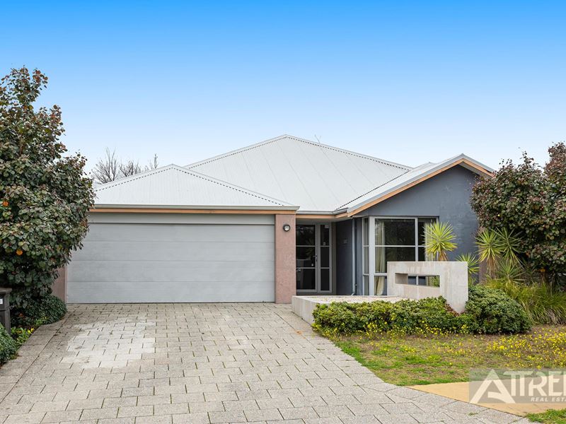 15 Edgehill Walk, Piara Waters WA 6112