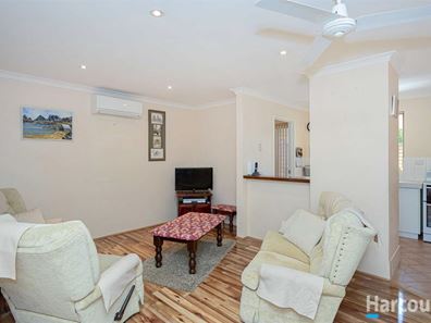 1/352 Light Street, Morley WA 6062
