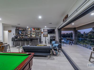 35 Serenade Corner, The Vines WA 6069