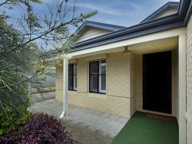 10 EVINGTON PASS, Landsdale WA 6065