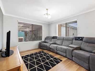 70 Ralphs Street, Seville Grove WA 6112