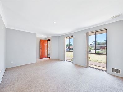 52 Luckhurst Drive, Mandurah WA 6210