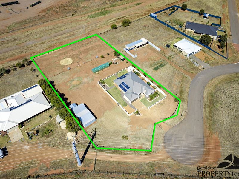 8 Hatch Place, Utakarra