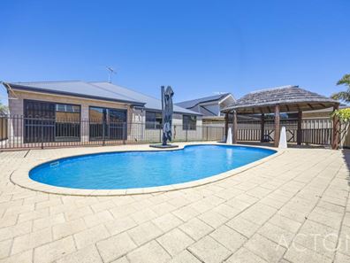 4 Agnes Way, Quinns Rocks WA 6030