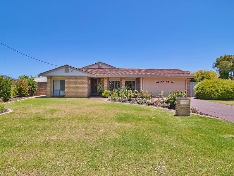 10 Seabreeze Street, Safety Bay WA 6169