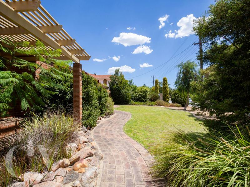 24 Adenia Road, Riverton