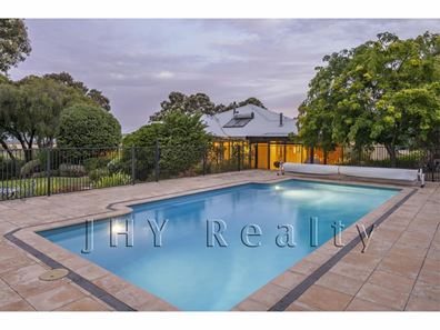 451 Commonage Road, Quindalup WA 6281