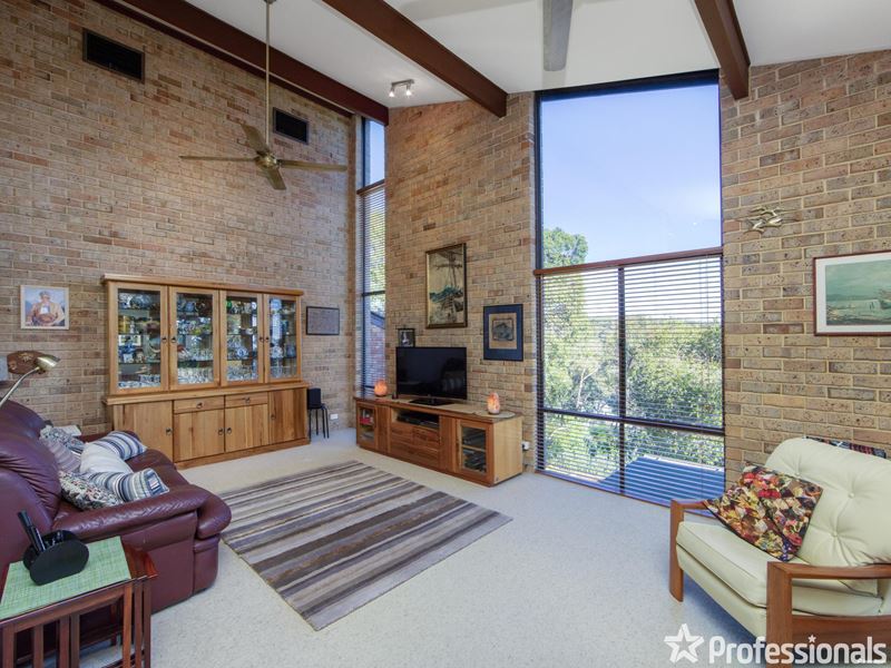 9 Graelou Road, Lesmurdie