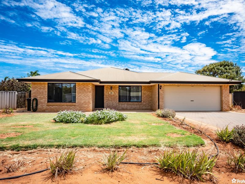 13 River Valley Road, Woorree