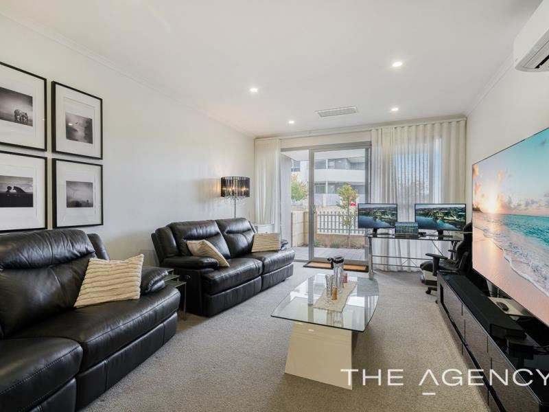14/60 Flourish Loop, Atwell