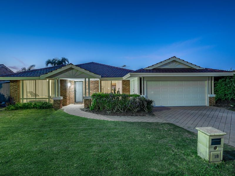 18 Fairway Circle, Connolly
