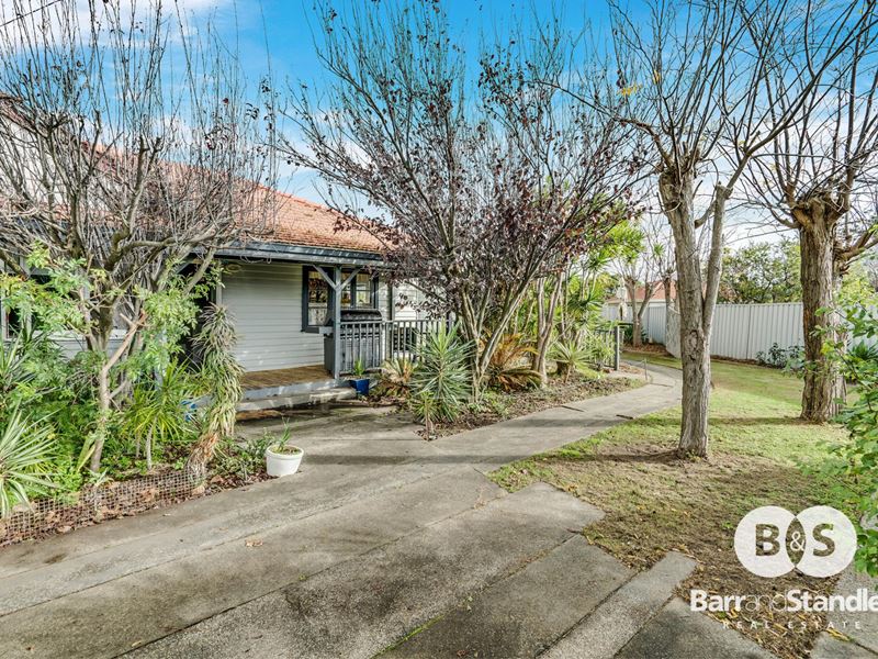 42 Mitchell Crescent, Carey Park
