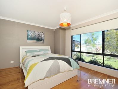 2 Budd Way, Bertram WA 6167