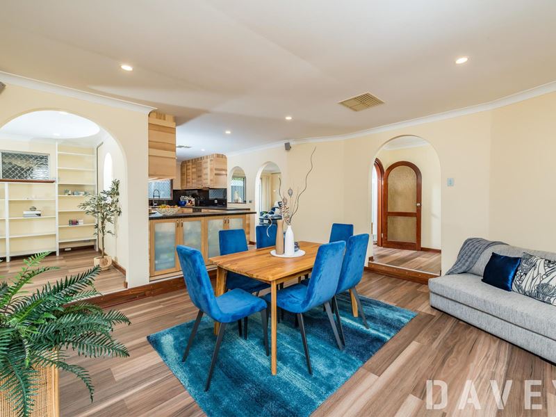 17 Goollelal Drive, Kingsley
