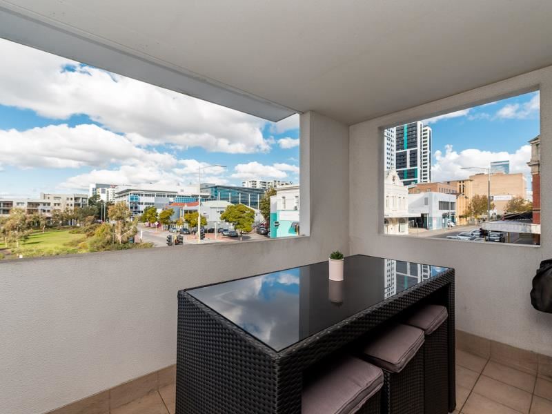 20/154 Newcastle Street, Perth