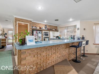 16 Hopkins Way, Spearwood WA 6163