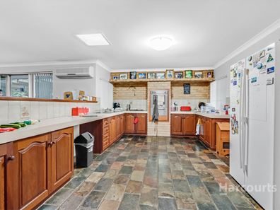 25 Dorothy Avenue, Falcon WA 6210
