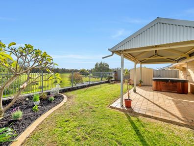 23 Purcell Gardens, South Yunderup WA 6208
