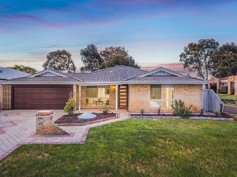 17 Uluru Gardens, Ballajura