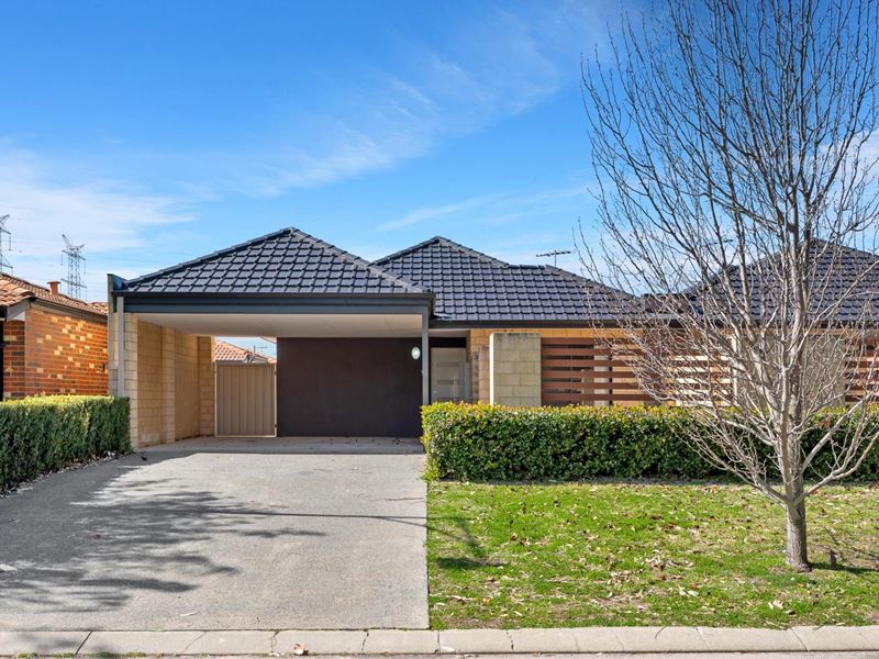 2/9 Barfield Road, Hammond Park WA 6164