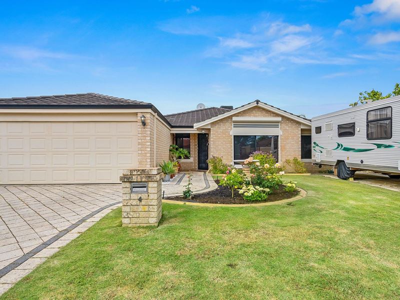 4 Deerina Green, Alexander Heights