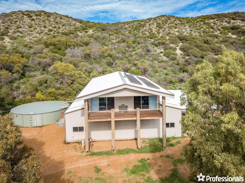 1267 Company Road, Greenough