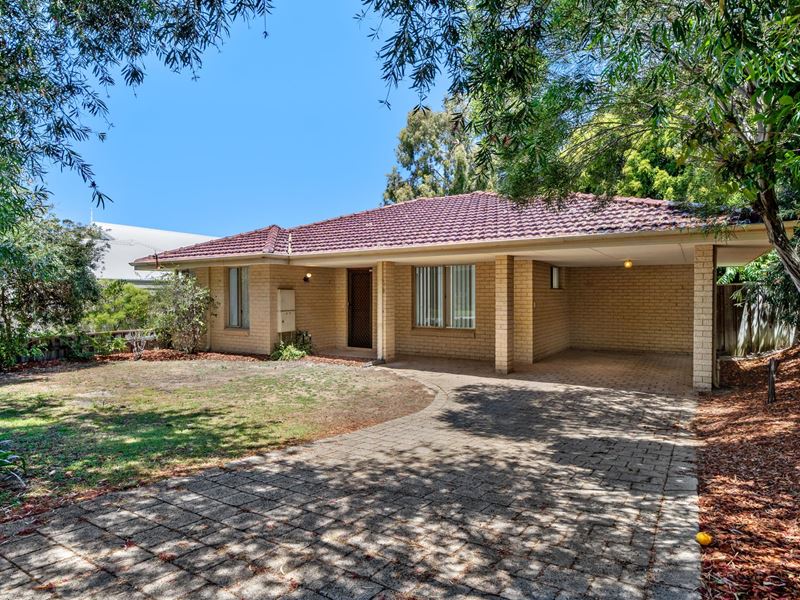 6 Bombard Street, Ardross