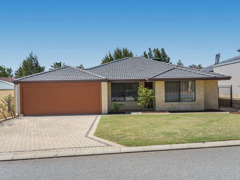 8 Astroloma Drive, Success