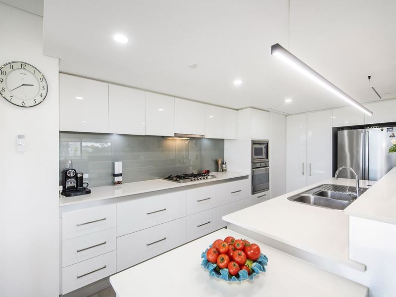 207/2 Oldfield Street, Burswood