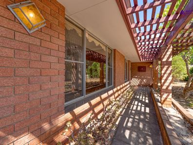 4 Linton Place, Morley WA 6062