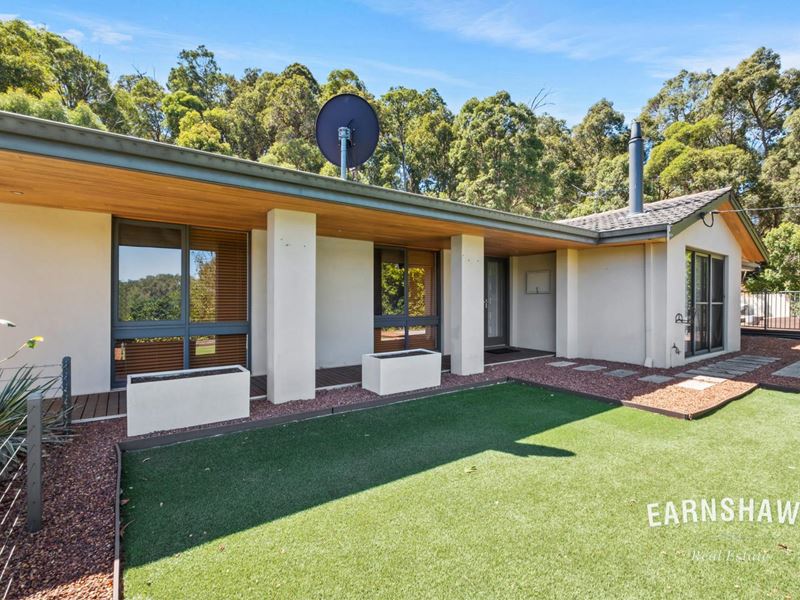 8 Holpin Place, Glen Forrest
