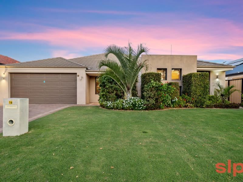 16 Willeroo Chase, Carramar