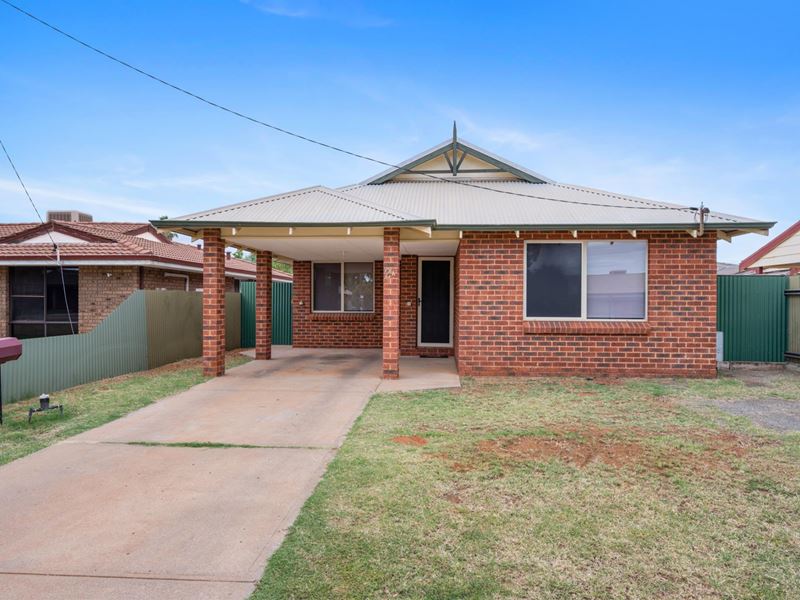 2A Burton Place, West Lamington