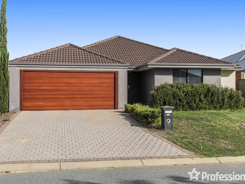 5 Viewed Green, Byford