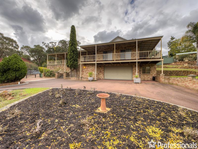 44 Coolinga Road, Lesmurdie WA 6076