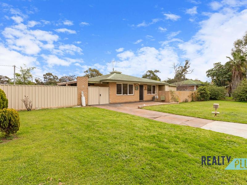 15 Langridge Crescent, Orelia WA 6167