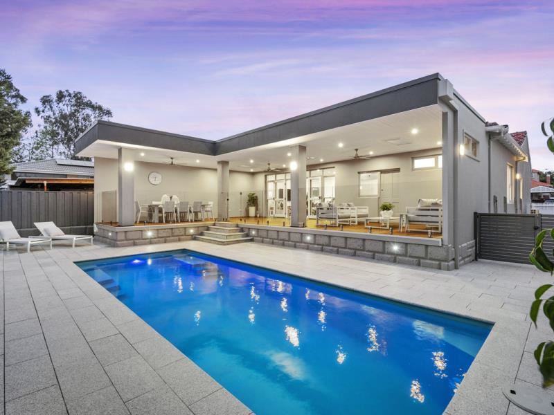 12 Robinson Street, Nedlands