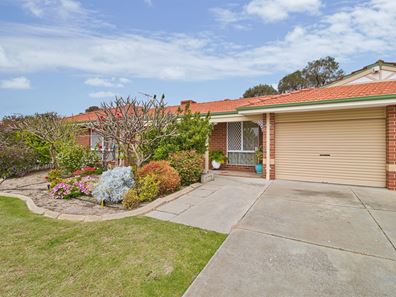 25/12 Mcnicholl Street, Rockingham WA 6168