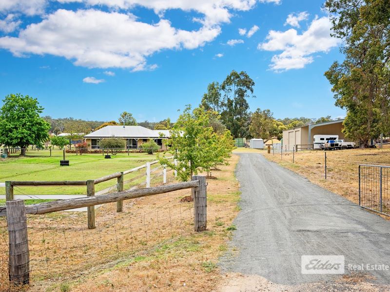 12 Howlett  Ramble, Argyle