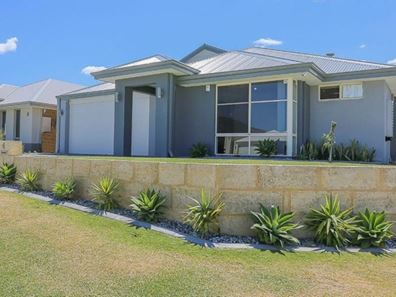 4 Goodalli Street, Jindalee WA 6036