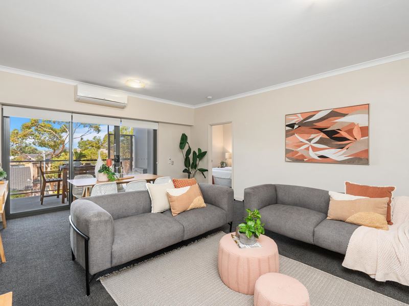 7/1 Walsh Loop, Joondalup