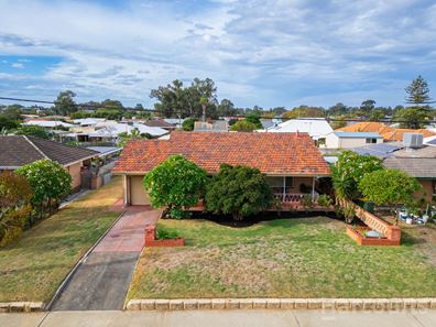 32 Loxton Street, Dudley Park WA 6210