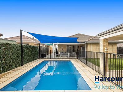 3 Pineroo Terrace, Ellenbrook WA 6069