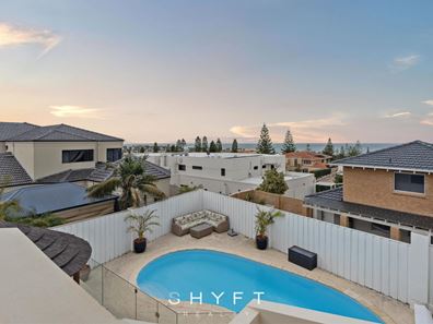 4 Bari Place, Mindarie WA 6030