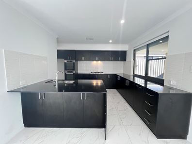 12 Sugargum Rise, Kiara WA 6054